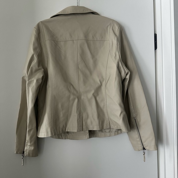 Max Studio Faux Leather Jacket NWT - Picture 2 of 2